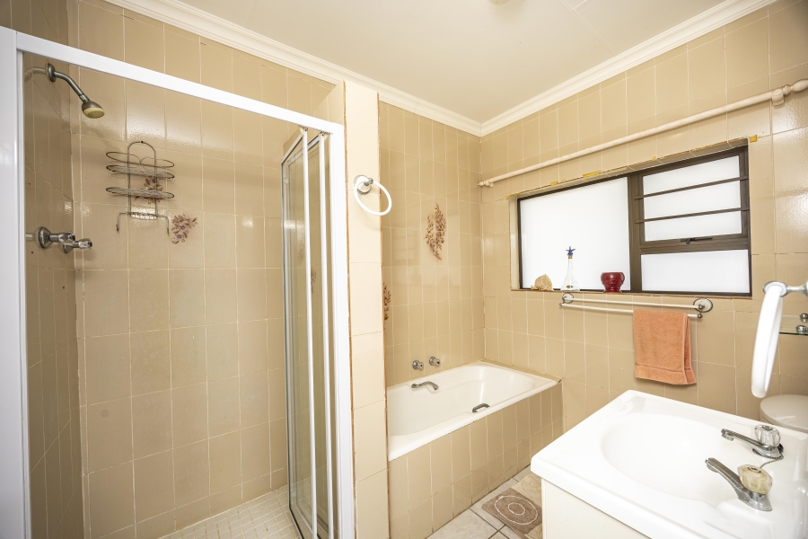4 Bedroom Property for Sale in Cintsa East Eastern Cape
